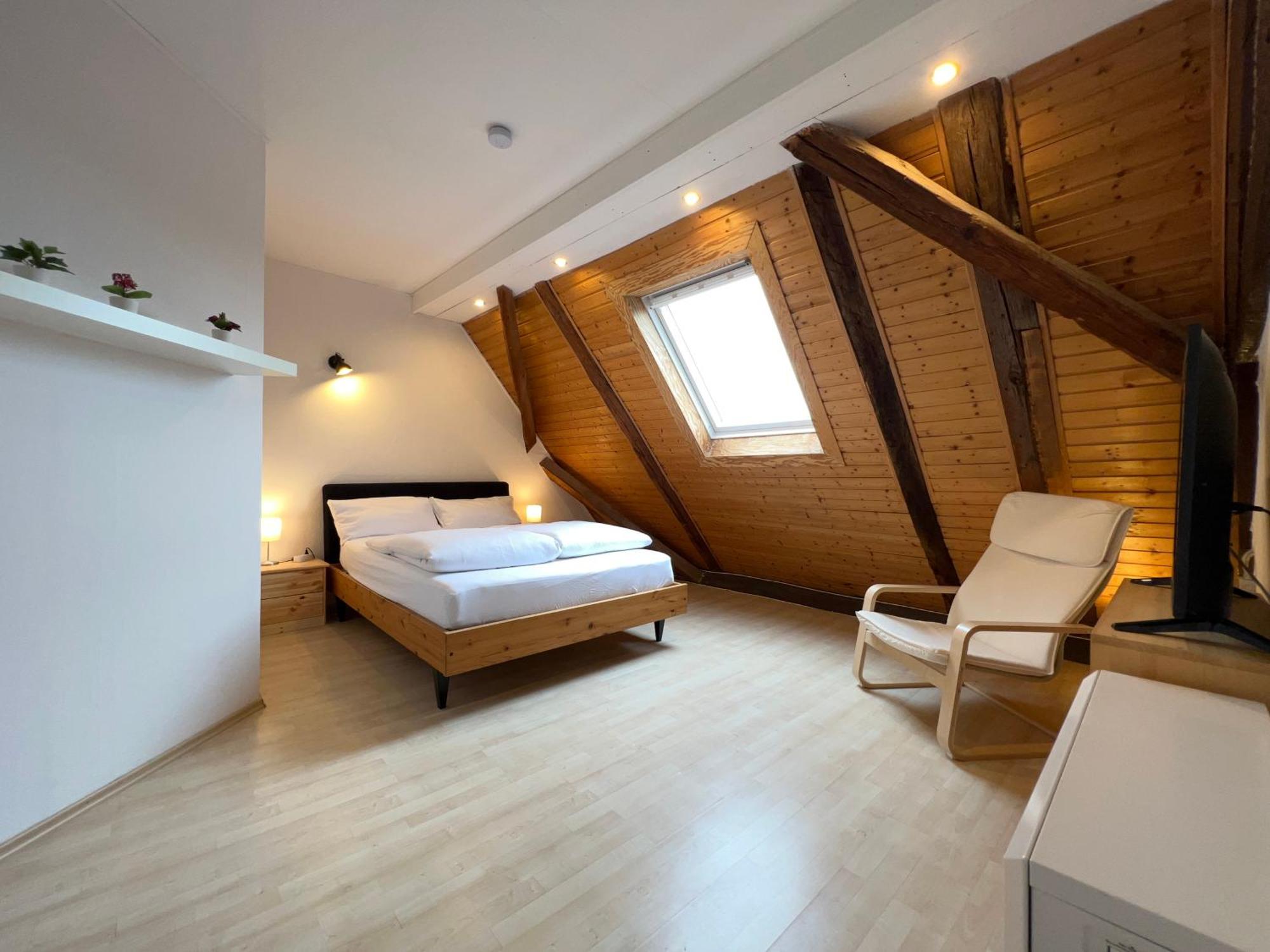 Uebernachten In Grosser Maisonette-Wohnung By Rabe カールスルーエ エクステリア 写真